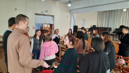студенты-волонтеры в колледже студенты-волонтеры в колледже