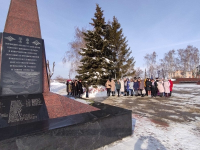 Волонтеры ГБПОУ СО "Сызранский колледж искусств и культуры им. О.Н. Носцовой" поддержали областную акцию "Красный тюльпан"