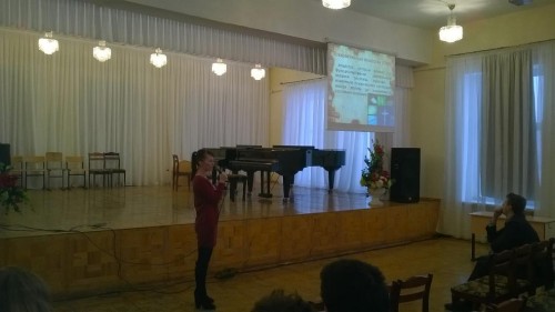 В колледже искусств состоялось общее студенческое собрание на тему: "Осторожно, наркотики!". О последствиях употребления наркотических средств, электронных сигарет и спайсов рассказала специалист Сызранского наркологического диспансера - Мария Байкова